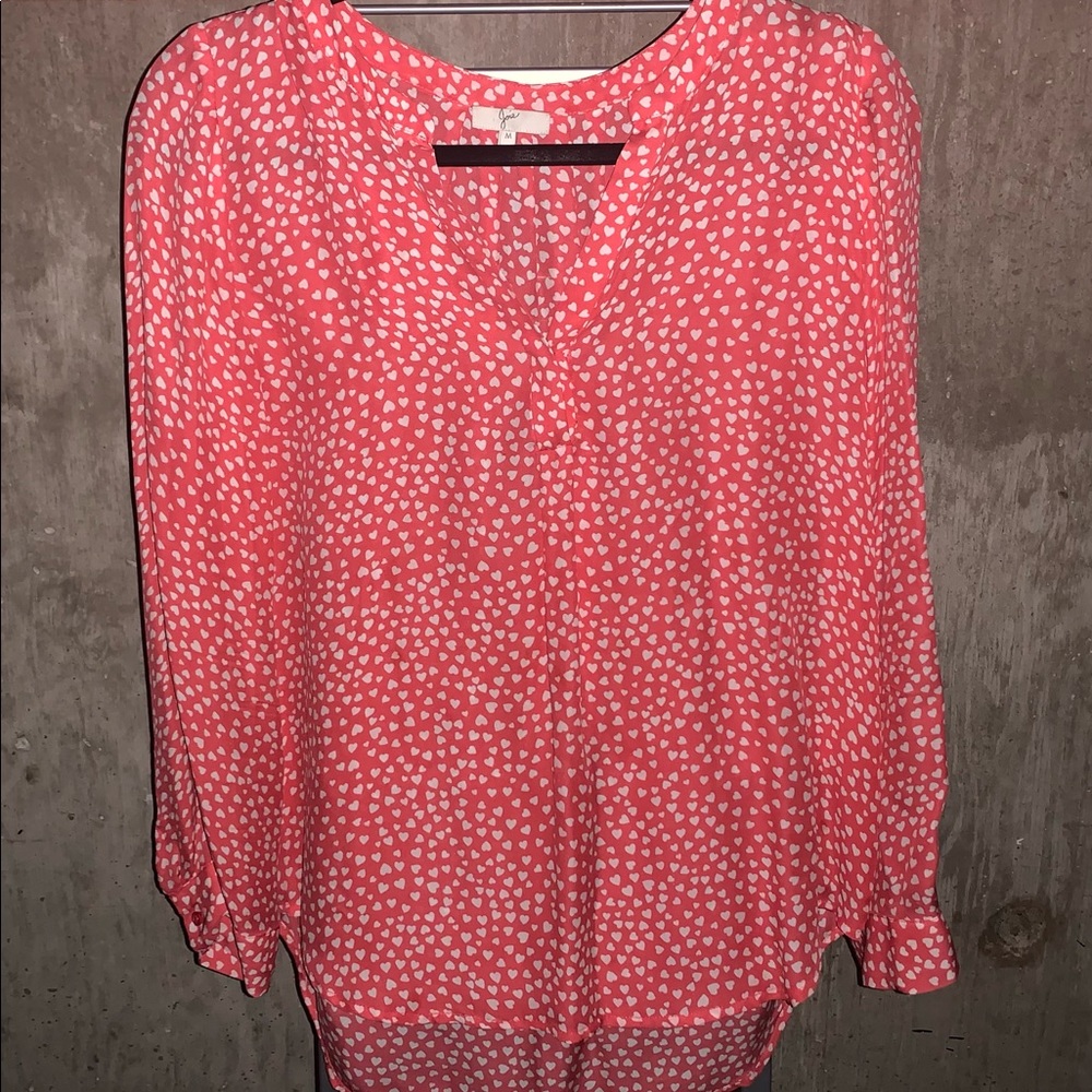 Joie Size Medium Silk V Neck Top Heart Pattern- excellent condition, long sleeve